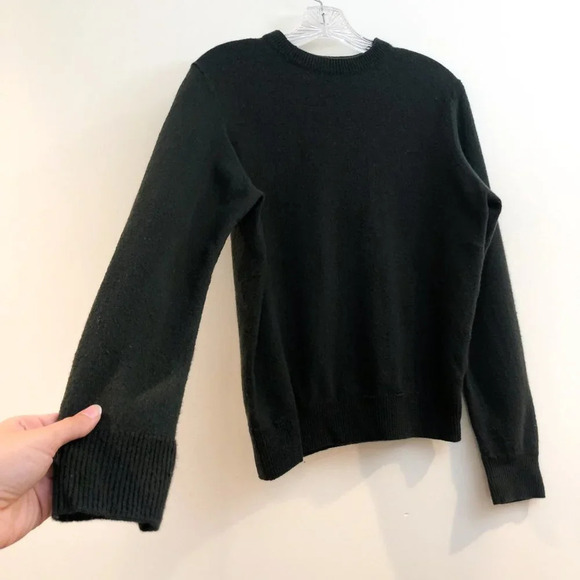A.P.C. 100% Merino Wool Knit Crew Neck Green Distressed Crew Neck Sweater FLAWED - Picture 4 of 15